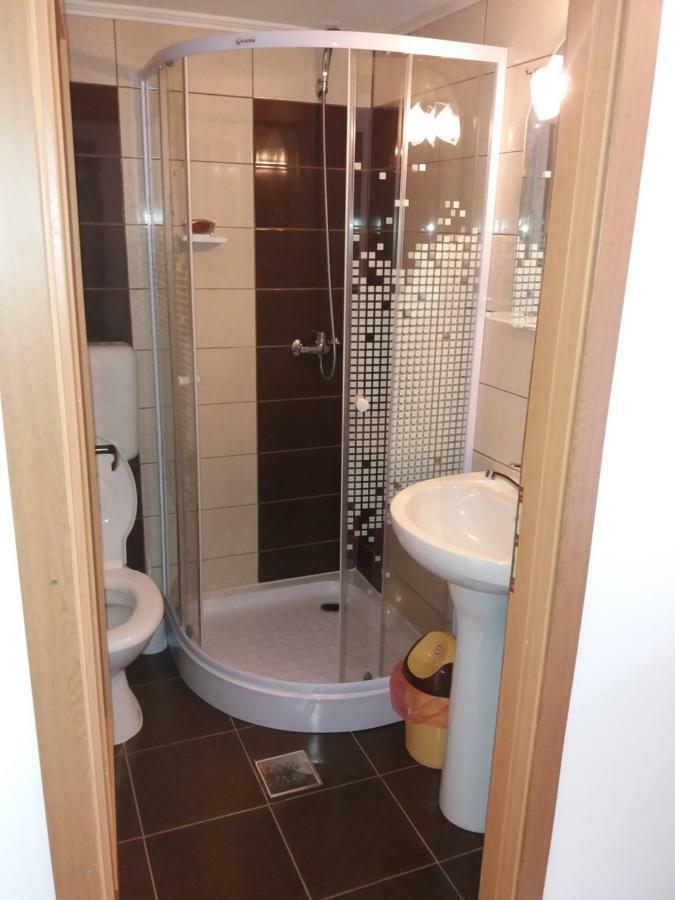 Lip Si Ely Otel Dîmbovicioara Dış mekan fotoğraf