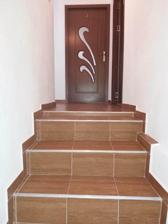 Lip Si Ely Otel Dîmbovicioara Dış mekan fotoğraf