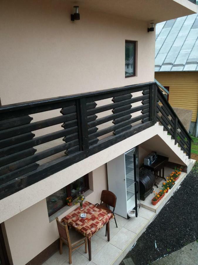Lip Si Ely Otel Dîmbovicioara Dış mekan fotoğraf